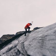mountain-climbing-802099_640